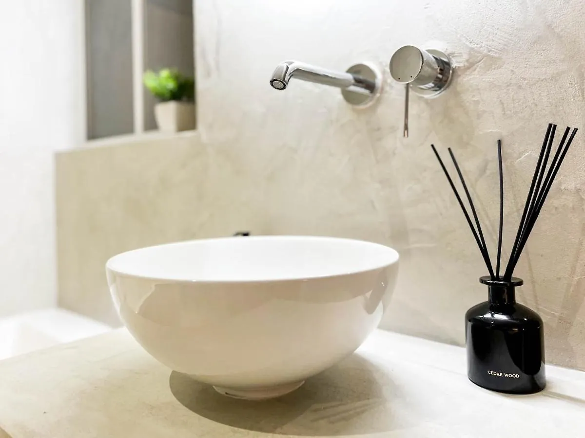 Loveroom Muse Old Town Jacuzzi Annecy Vieille Ville 0*,  Γαλλία