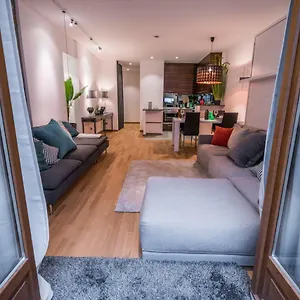 Le Balcon De La Vieille Apartment